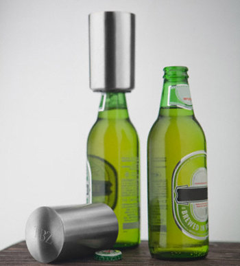 Leonardo deCapper Bottle Opener